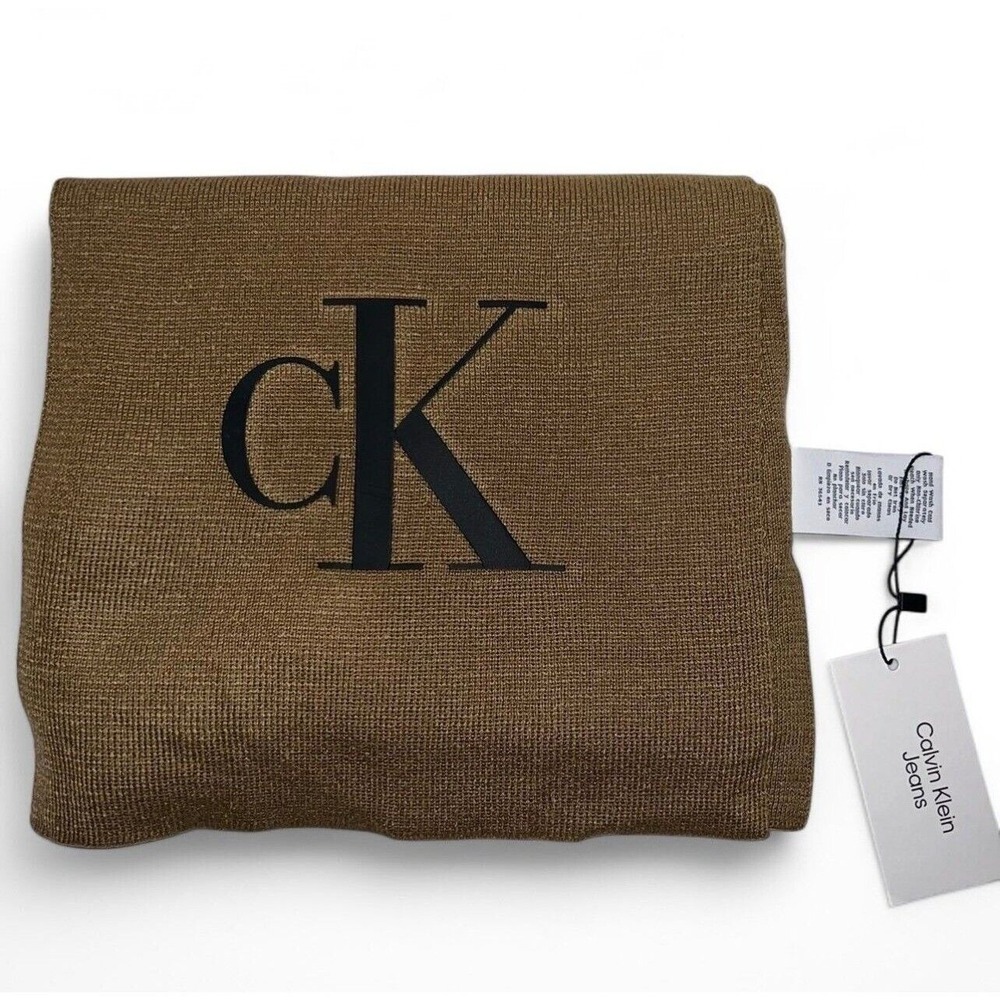 Calvin Klein Jeans Winter Accessories‎ Scarf Copper Brown